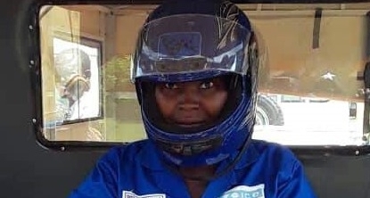 DE MENAGE A MOTO AMBULANCE
