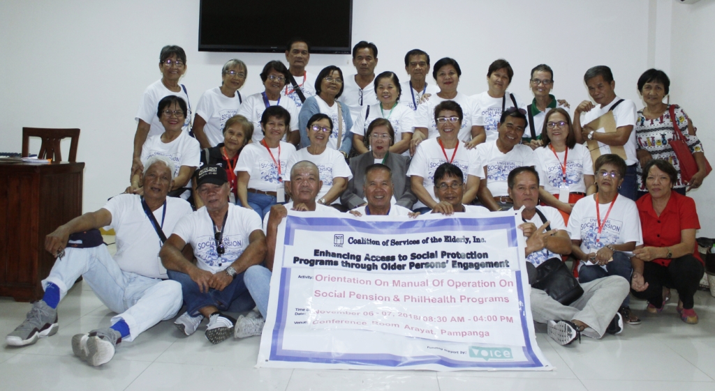 Tatay Mario with other Voice project participants during the 2018 Elder Filipino Week celebration