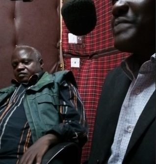 DUPOTO utilise la radio pour demander des opportunités pour les personnes en situation de handicap dans le comté de Narok, au Kenya.