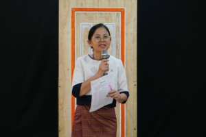 Sok Chanchhorvy from Oxfam in Cambodia giving an impression of the performances