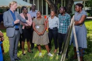 During the gallery walk in the garden of the Dutch Ambassador’s residence.